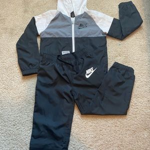 Nike jogging suit